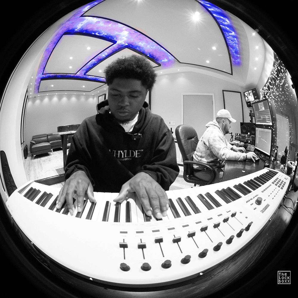 VinceMadeTheBeat x Lockboxx Loopkit